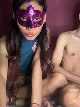 Snapshot of bradybrantxxx chatting on July 18, 8:01 pm bradybrantxxx online show from July 18, 8:01 pm