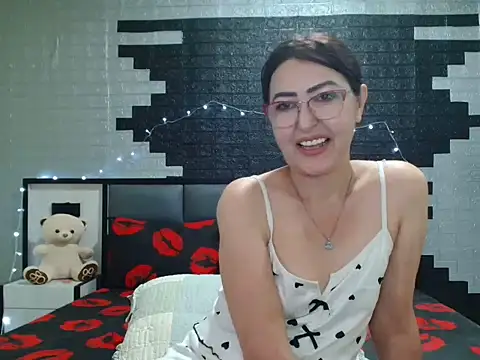 Ada Vera online show from June 13, 2:59 pm