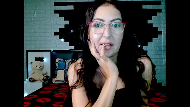 Ada Vera online show from June 26, 11:03 am