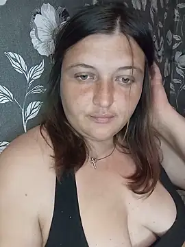 Snapshot of Angelina9612 chatting on May 16, 1:02 am Angelina9612 online show from May 16, 1:02 am