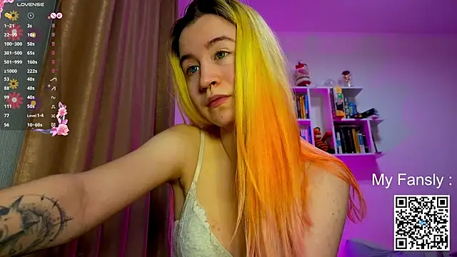 Emilya201 online show from June 2, 10:12 pm