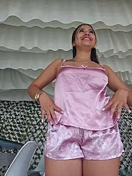 Snapshot of Luisa_Madrid chatting on June 30, 12:06 pm Luisa Madrid online show from June 30, 12:06 pm
