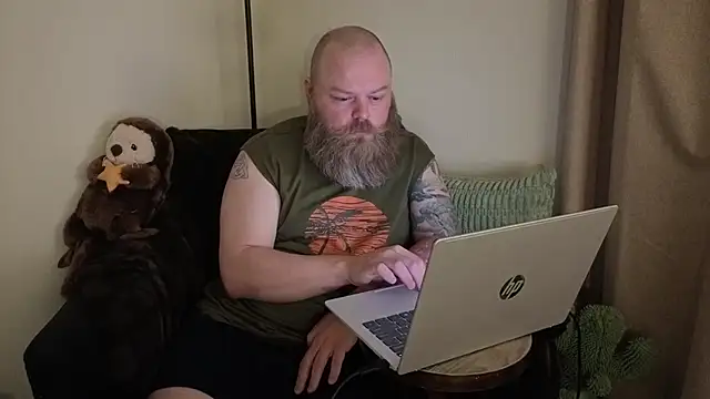 Snapshot of TeddyBearBrian chatting on May 16, 3:03 am TeddyBearBrian online show from May 16, 3:03 am
