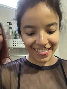 Snapshot of BreadandCoffee chatting on July 17, 5:29 pm BreadandCoffee online show from July 17, 5:29 pm
