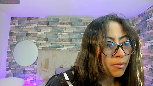 Amhira Tay online show from June 13, 7:12 pm