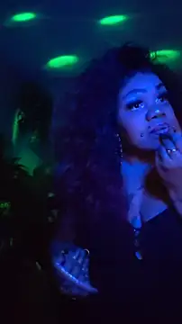 Snapshot of NailGoddessnow chatting on January 23, 8:04 am NailGoddessnow online show from January 23, 8:04 am