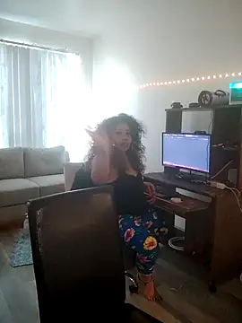 Snapshot of NailGoddessnow chatting on February 27, 12:43 am NailGoddessnow online show from February 27, 12:43 am