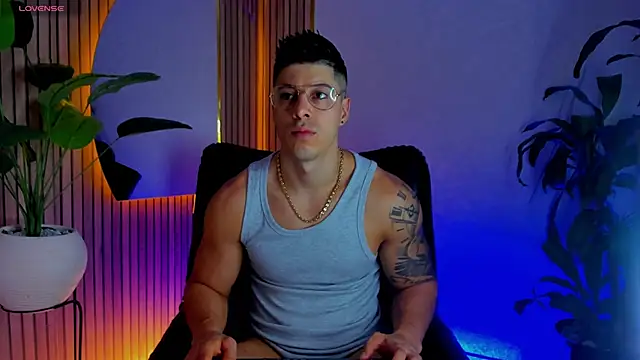 lukas green11 online show from June 12, 7:57 pm