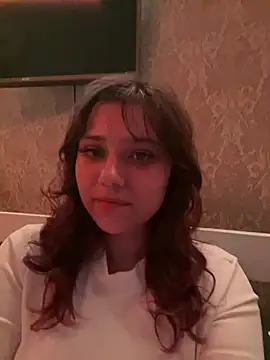 Yuna Gasai online show from May 20, 6:25 pm