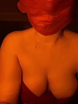 Snapshot of Hooby_123 chatting on June 15, 10:23 pm Hooby 123 online show from June 15, 10:23 pm