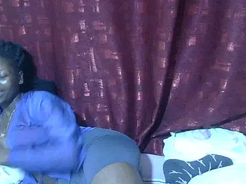 pretty ebby online show from June 16, 2:09 pm