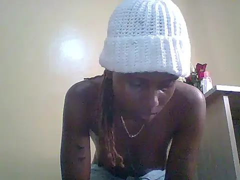 kiki8390 online show from July 4, 6:58 pm