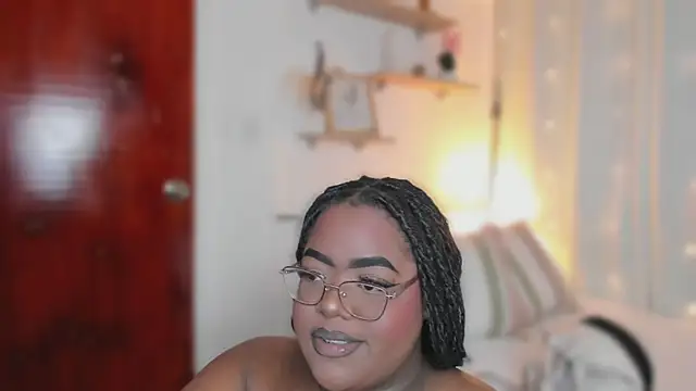 Ayanaa Ebony  online show from May 19, 11:27 am