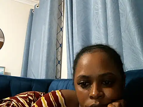 pretty zii online show from May 15, 6:04 pm