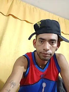 Negritohot3682 online show from July 1, 2:02 am