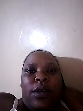 Snapshot of Azizzah chatting on May 16, 7:34 pm Azizzah online show from May 16, 7:34 pm