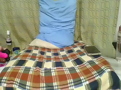 Snapshot of Dixie_driver1 chatting on June 27, 7:52 pm Dixie driver1 online show from June 27, 7:52 pm