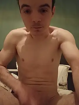 thomsnapchaud online show from May 16, 3:47 am
