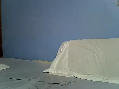 Snapshot of Queen_slim2 chatting on June 24, 9:41 am Queen slim2 online show from June 24, 9:41 am