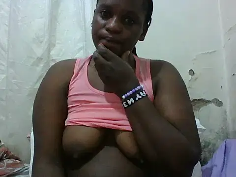 Snapshot of Hot-Perryl chatting on June 17, 11:16 pm Hot-Perryl online show from June 17, 11:16 pm
