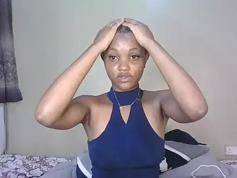 PrettyT5 online show from June 20, 9:34 am