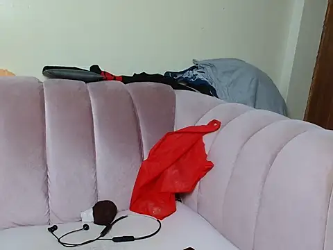 splash coochie online show from June 4, 1:39 pm