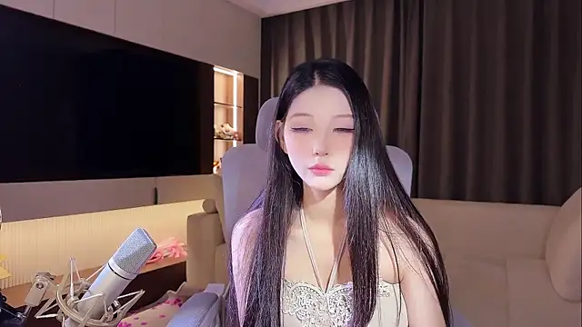 luckybaby520 online show from May 17, 12:34 pm