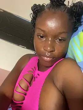 SassyPaulette online show from June 28, 6:52 am