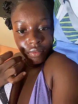 SassyPaulette online show from July 1, 8:05 am