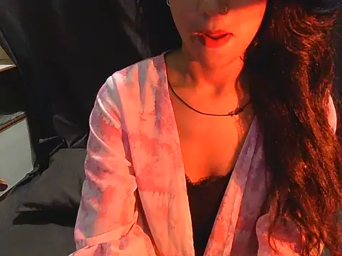 Snapshot of BabyQueen23 chatting on June 19, 4:33 pm BabyQueen23 online show from June 19, 4:33 pm