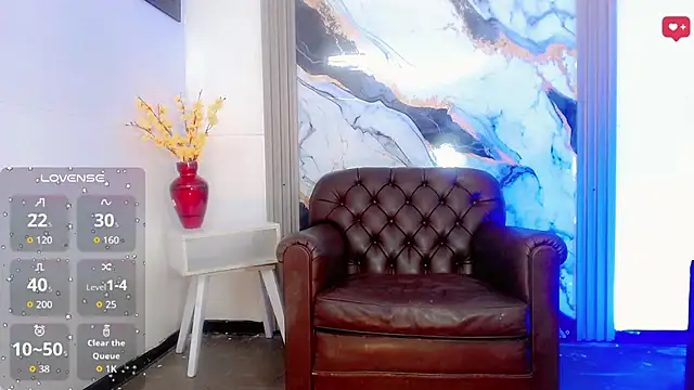 Snapshot of Vela_Colucci chatting on May 16, 7:23 pm Vela Colucci online show from May 16, 7:23 pm