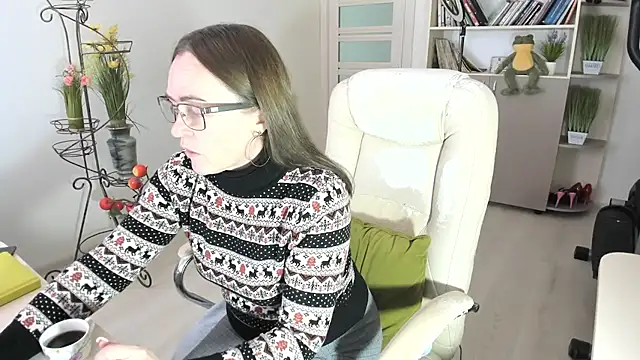 Vika73 online show from February 7, 7:45 am