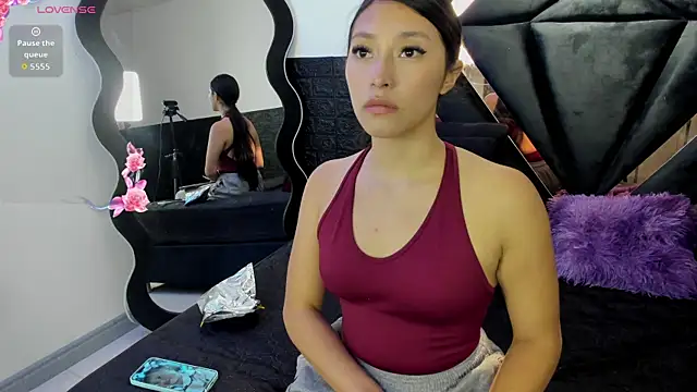 Queen Jen online show from June 19, 5:12 am