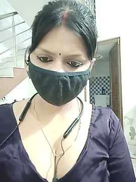 Snapshot of ZOYA-STRIP chatting on June 18, 4:11 pm ZOYA-STRIP online show from June 18, 4:11 pm