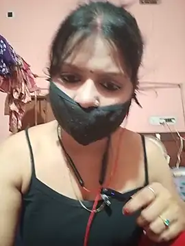 Snapshot of ZOYA-STRIP chatting on June 23, 4:05 pm ZOYA-STRIP online show from June 23, 4:05 pm