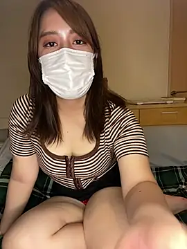 Snapshot of mami_ch chatting on June 17, 1:34 pm mami ch online show from June 17, 1:34 pm
