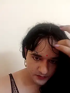 Snapshot of sissyneha chatting on June 10, 5:28 am sissyneha online show from June 10, 5:28 am