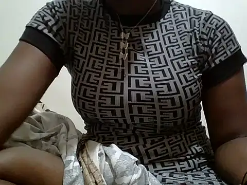 Snapshot of sexy_inayah chatting on May 24, 12:10 pm sexy inayah online show from May 24, 12:10 pm