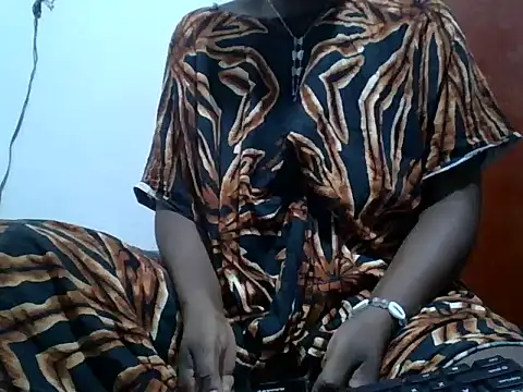 Snapshot of sexy_inayah chatting on May 26, 3:02 am sexy inayah online show from May 26, 3:02 am