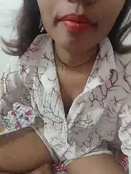 Duskybae  online show from May 27, 1:30 pm