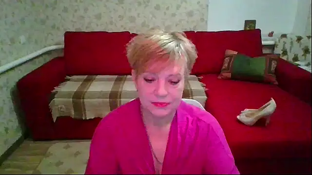 Snapshot of SamantaxFocs chatting on May 24, 3:33 am SamantaxFocs online show from May 24, 3:33 am