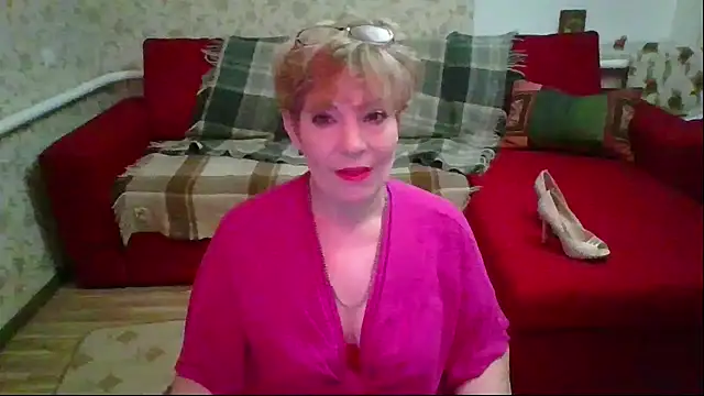 Snapshot of SamantaxFocs chatting on May 30, 3:53 pm SamantaxFocs online show from May 30, 3:53 pm