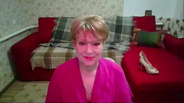 Snapshot of SamantaxFocs chatting on June 1, 3:19 am SamantaxFocs online show from June 1, 3:19 am