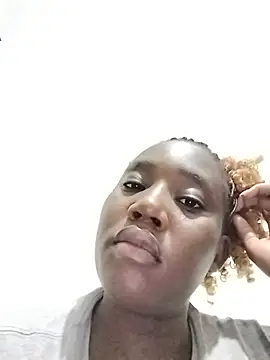 Snapshot of sexxythickebony chatting on May 17, 10:17 pm sexxythickebony online show from May 17, 10:17 pm