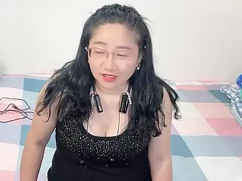 Sophie-998 online show from May 18, 9:37 am