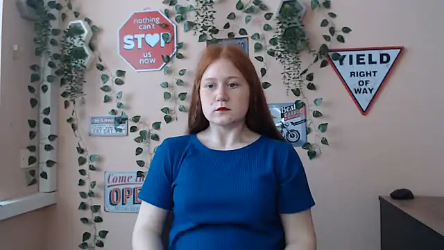 Red  Girll online show from May 20, 12:22 pm