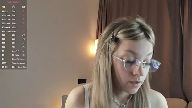 Snapshot of NovaOliphant chatting on June 11, 7:45 pm NovaOliphant online show from June 11, 7:45 pm