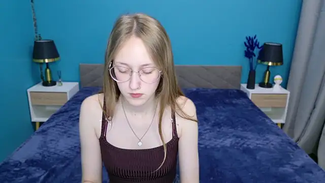 Calista Everleig online show from May 26, 5:58 am