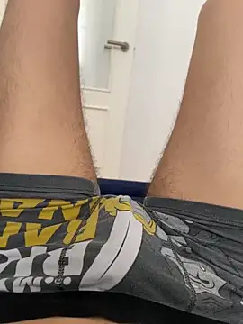 Snapshot of ziko_78r chatting on June 10, 1:54 pm ziko 78r online show from June 10, 1:54 pm