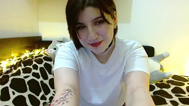 Snapshot of Oriana_secret chatting on May 30, 8:11 am Oriana secret online show from May 30, 8:11 am